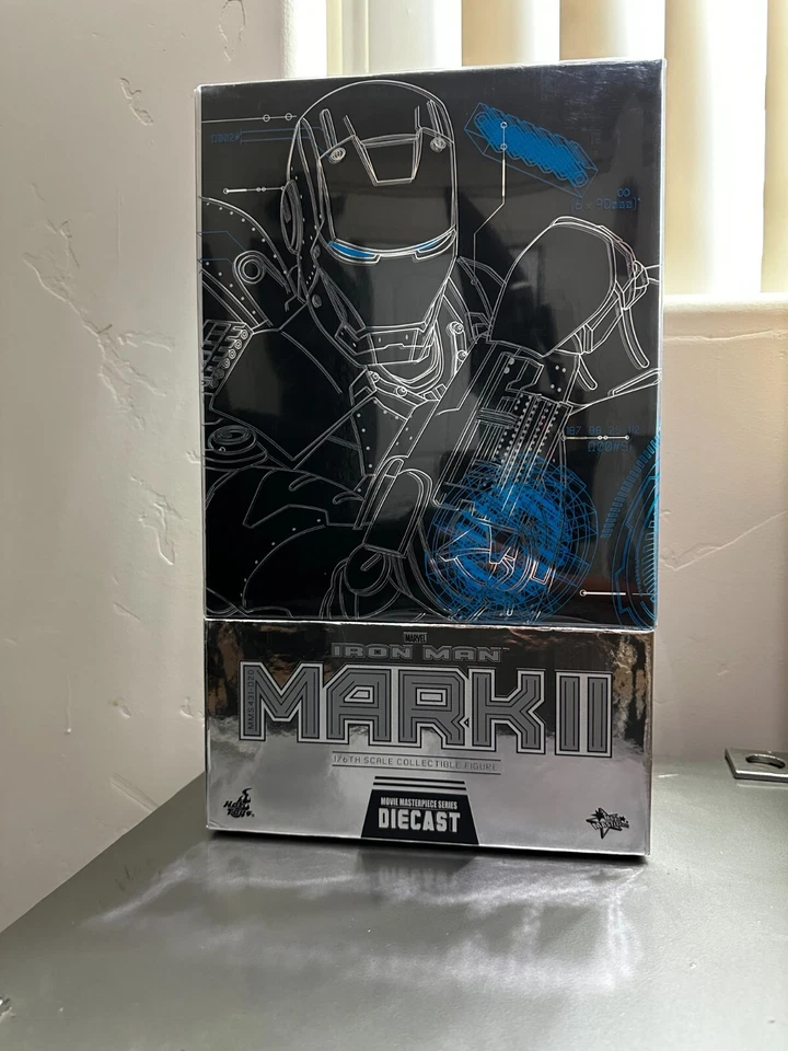 Iron Man Mark escala 2-1/6 Die Cast Hot Toy Movie Masters MMS431 Foto 2 de 3