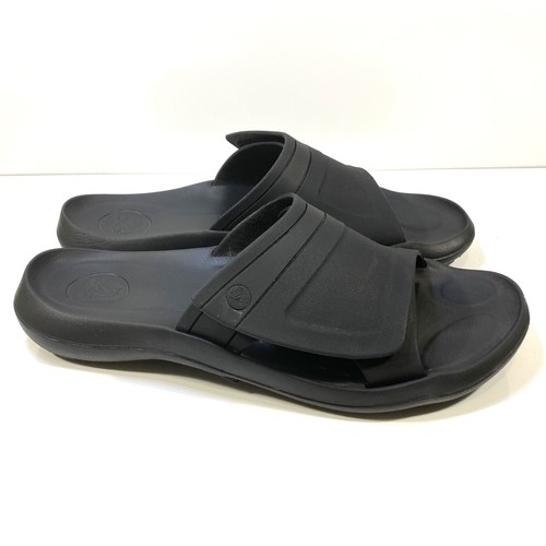 mens crocs slides size 11