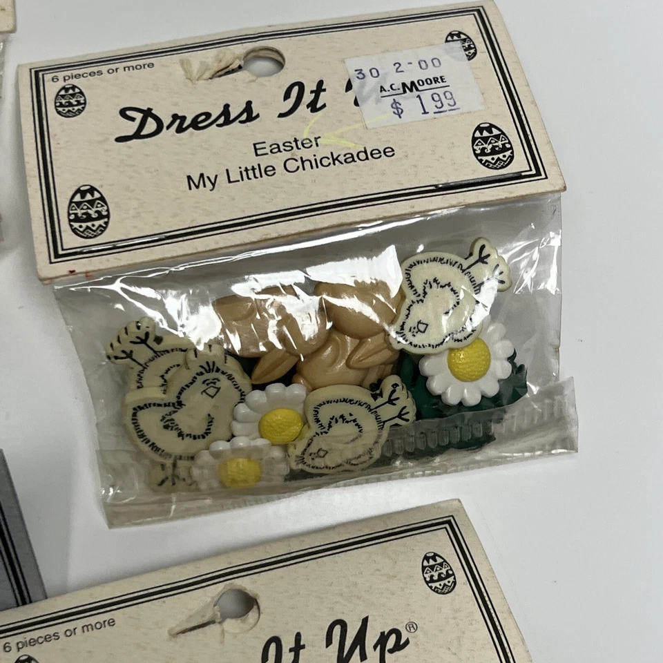 Vintage NEW Easter Buttons Dress It UP Bunny Carrot Chick Flower Basket lot - Image 4 of 4