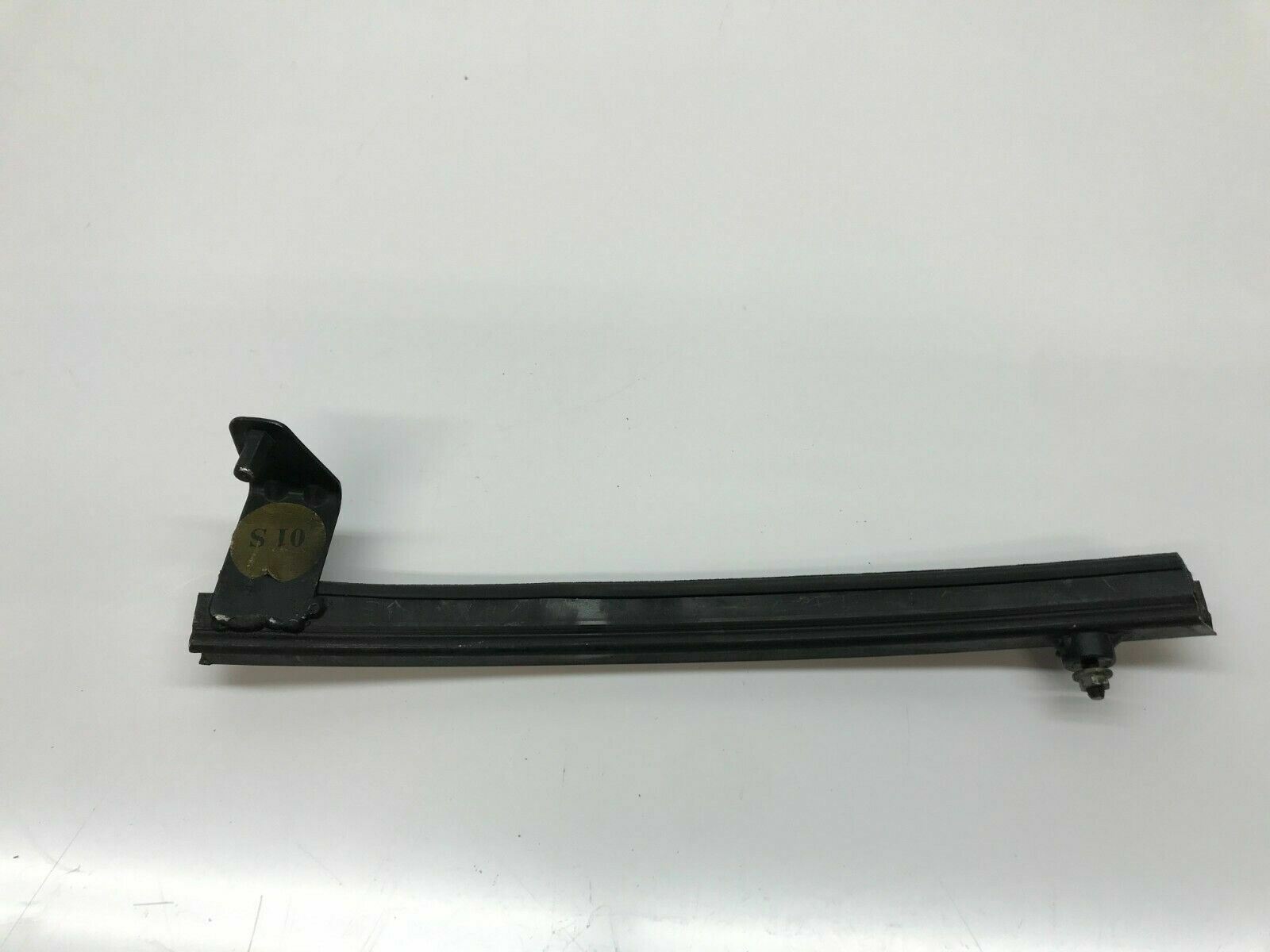 LAMBORGHINI GALLARDO COUPE SPYDER DRIVER LEFT WINDOW RAIL GUIDE OEM 400831619