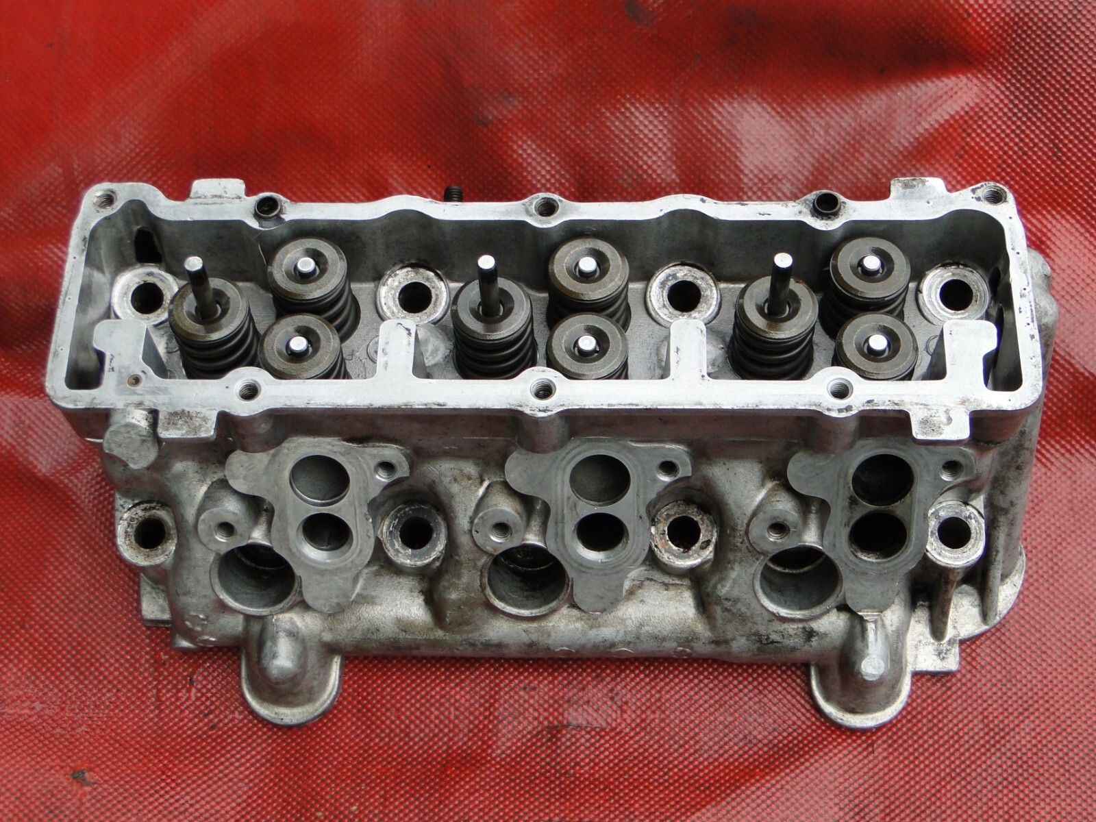 Maserati Biturbo 2.5 V6 Right Side Cylinder Head OEM 1984-1986 GENUINE 310630003