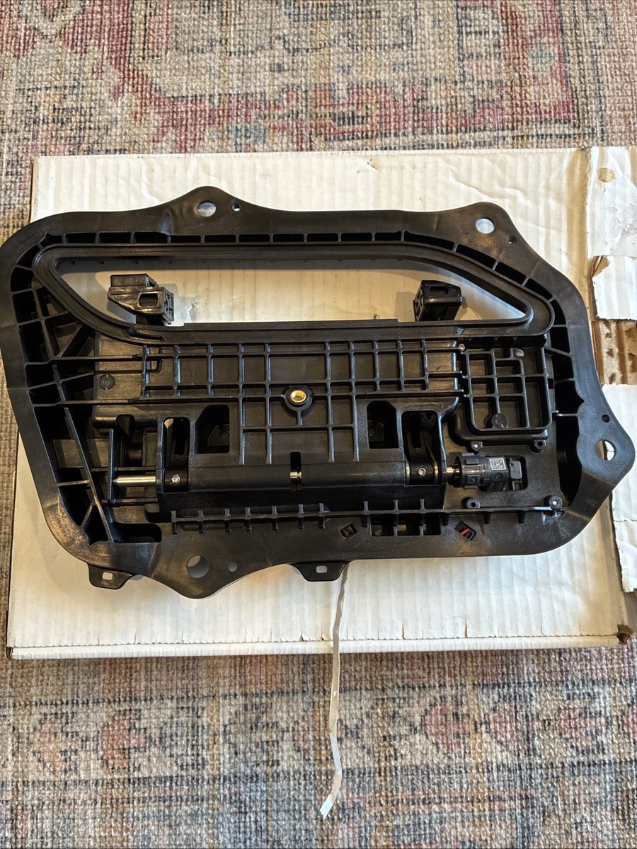 2016 - 2019 Tesla Model S Gen3 Door Handle OEM 1135725-s0-a for