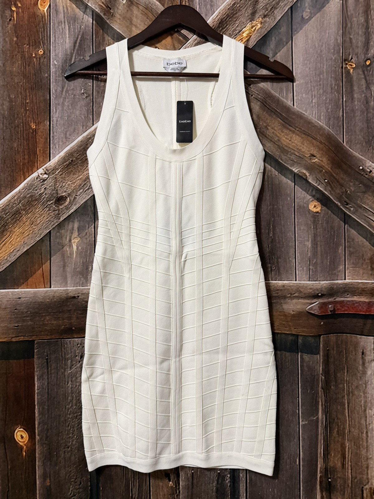 Retired BEBE Rayon/Spandex Off White sz M Stretchy NWT $84 Kayla Cut Out Dress