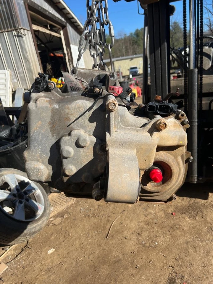 2001 Pontiac Grand Am 3.4L SE Automatic Transmission 3.05 4T45E OEM 89059810 - Image 4 of 4