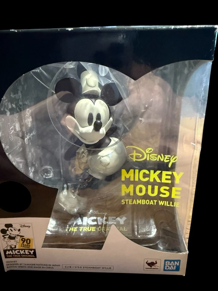 Figuarts Mickey Mouse Steamboat Willie  Foto 2 de 4