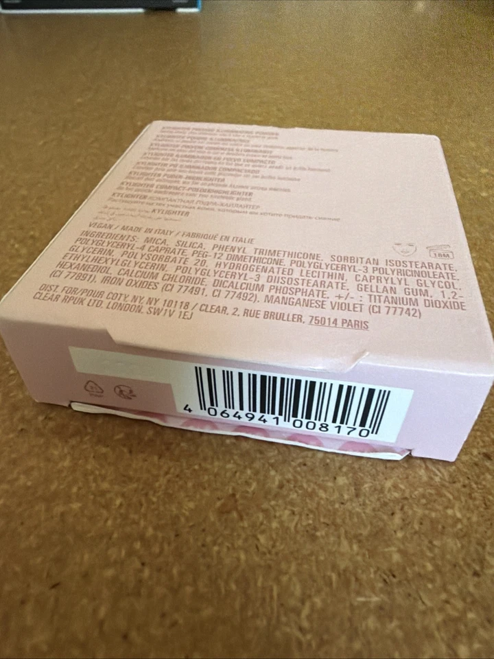 Kylie Jenner Kylighter Illuminating Pressed Powder 060 Queen Drip NEW! - Image 2 of 4