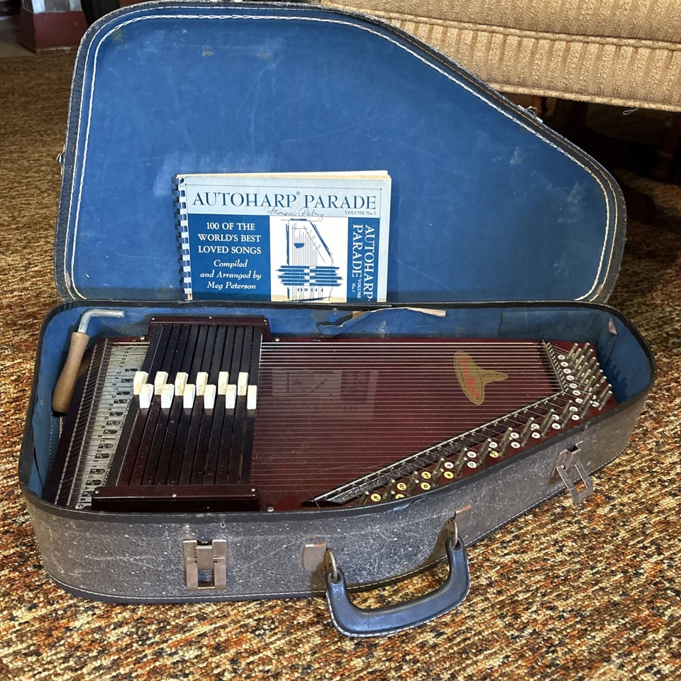 ChromAharP 36 String Autoharp - Image 2 of 4