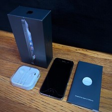 Apple iPhone 5 64 GB Black  Slate AT T w Original Box Headphones Etc DAMAGED