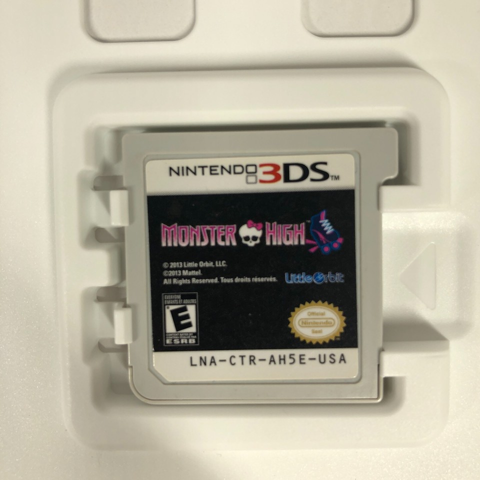 Nintendo 3DS Monster High Skultimate Roller Maze Game 2013 Complete