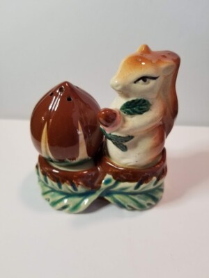 Darling Vintage Salt & Pepper Shakers Japan Squirrel and Nut with Base Painted