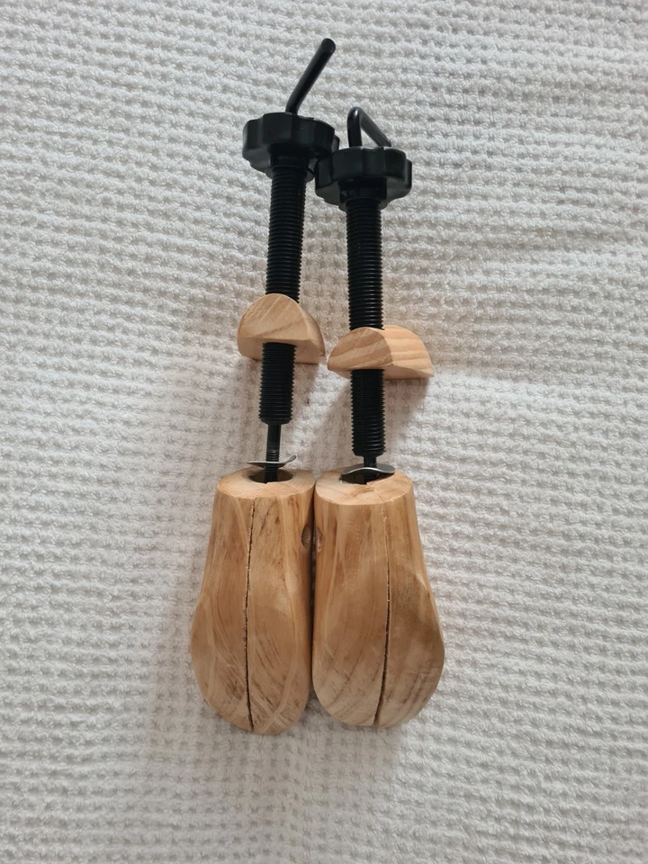 Damenschuhdehner aus Holz und Metall - Bild 3 von 4