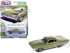 1971 PLYMOUTH SPORT FURY GT AMBER SHERWOOD GREEN 1/64 AUTO WORLD 64532-AWSP211 A