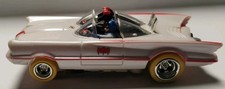 auto world 1/64 Slot Car Batmobile Chase