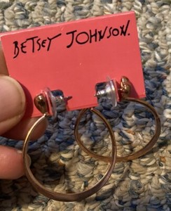 Betsy Johnson Heart Hoop Earrings Rose Gold New!