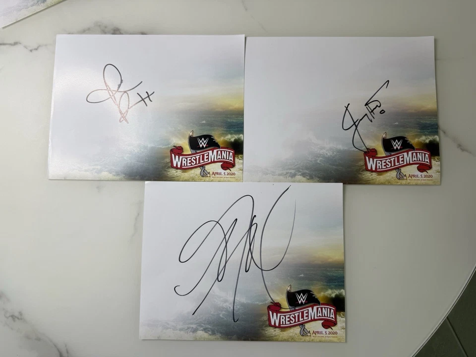 WWE Wrestlemania Programa Oficial Lote de 5 y WWE en Persona Autógrafo Lote de 12 Foto 4 de 4