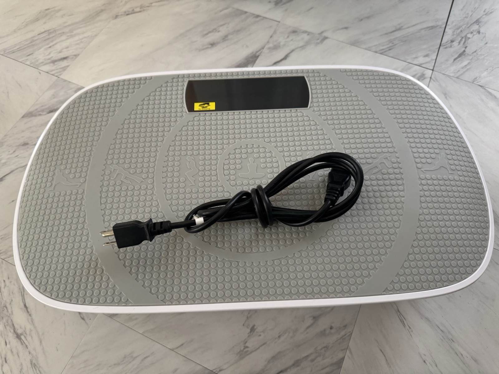 MERACH MR-2398 Vibration Plate Exercise Machine - Tested & Works