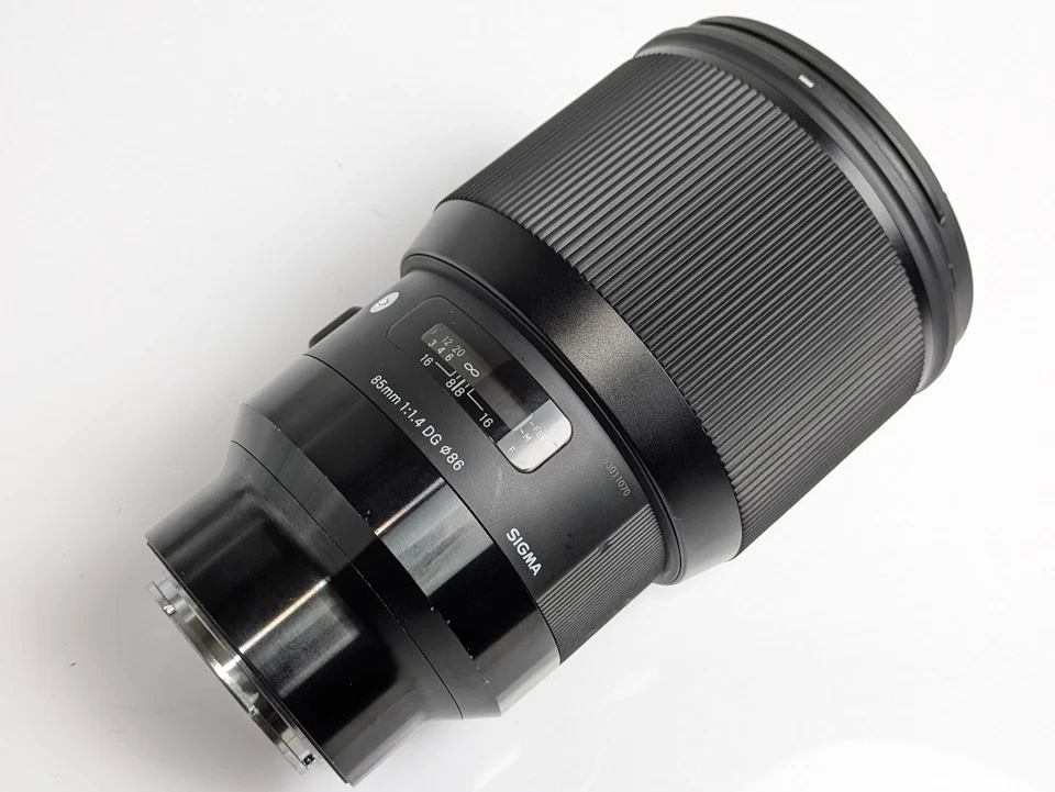 Sigma Art 85mm f/1.4 DG HSM SONY E mount 016 Objektiv [Top+++++ mit Haube mit... - Bild 4 von 4