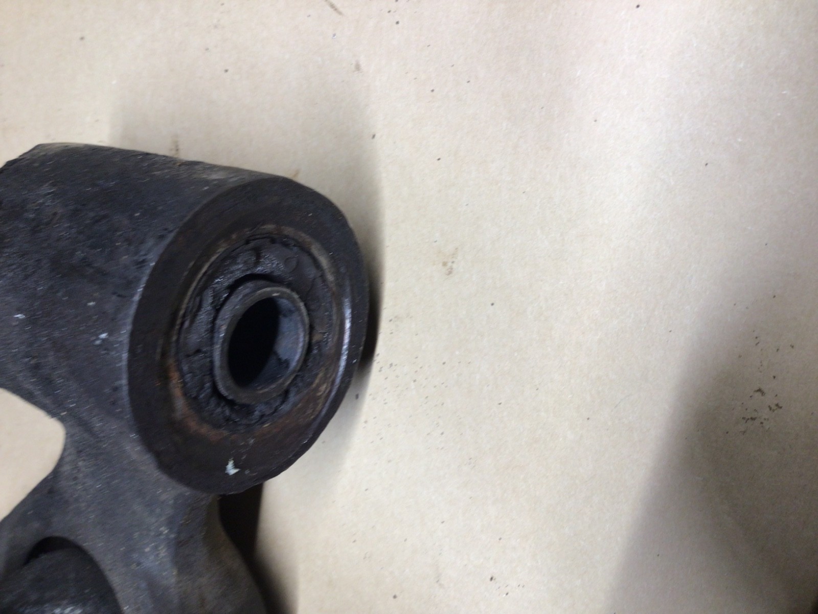 1966- 80 Rolls Royce Silver Shadow Wraith II Front Left Control Arm 4pc UR17381