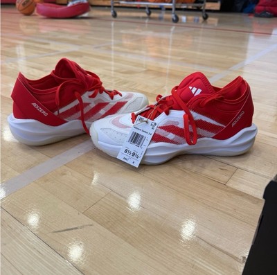 Brand New Never worn Adizero select 2.0  Basketball Ball Shoes Size 8 1/2 Men s
