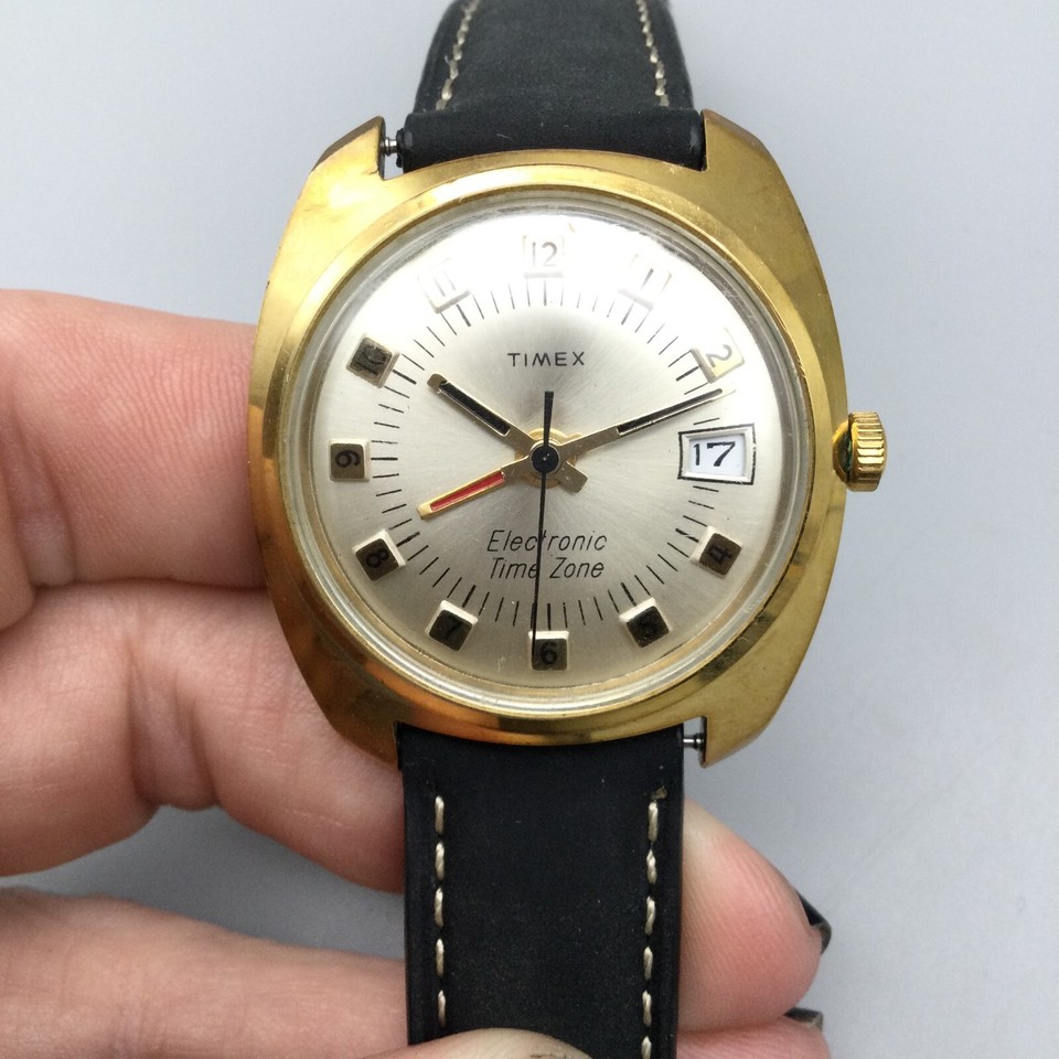 Vtg Timex Time Zone Watch Men 36mm Gold Tone Date Black Leather Band
