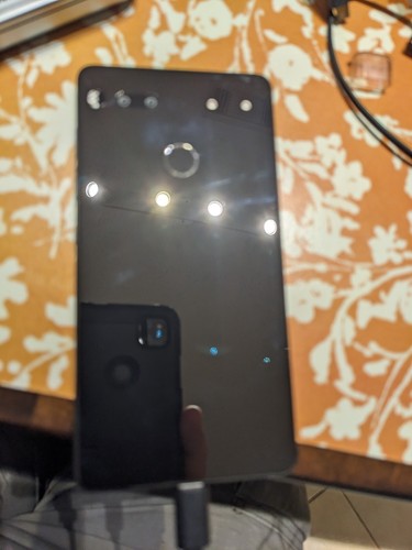 Essential PH-1 128GB (Unlocked) Smartphone - Black Moon LineageOS Weak Battery - Picture 3 of 8