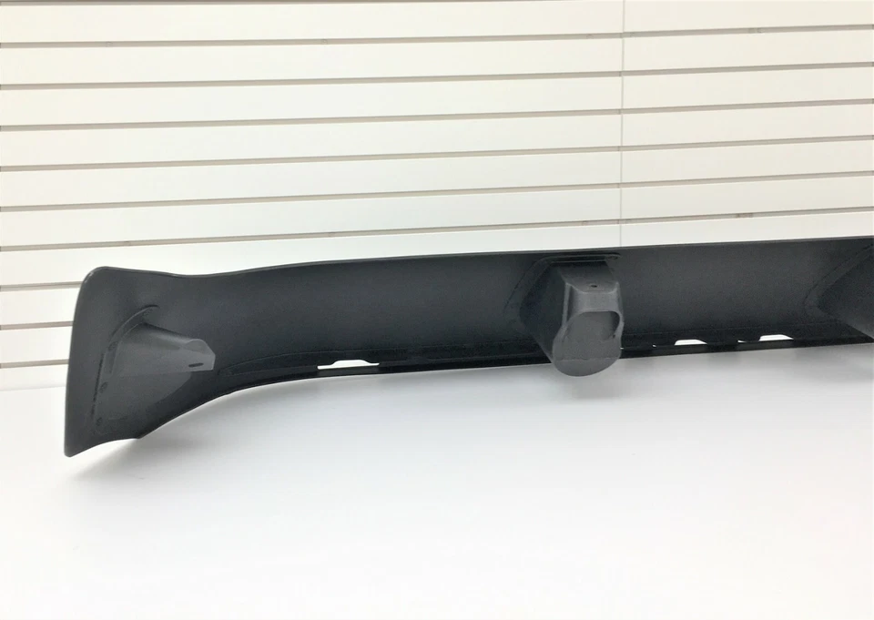 2007 2008 2009 2010 2011 2012 2013 2014 2015 2016 2017 For Volvo VNL Sun visor - Image 4 of 4