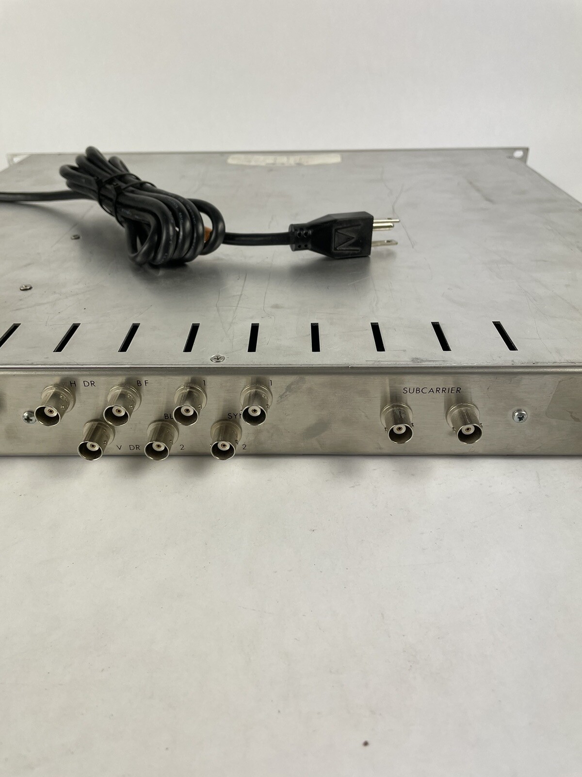 Leitch SPG-120N  Sync Pulse Generator