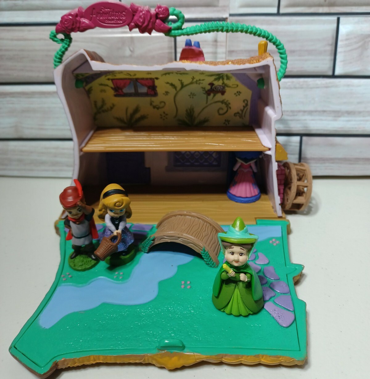 Disney Animators Collection Littles Aurora Cottage Sleeping Beauty Mini