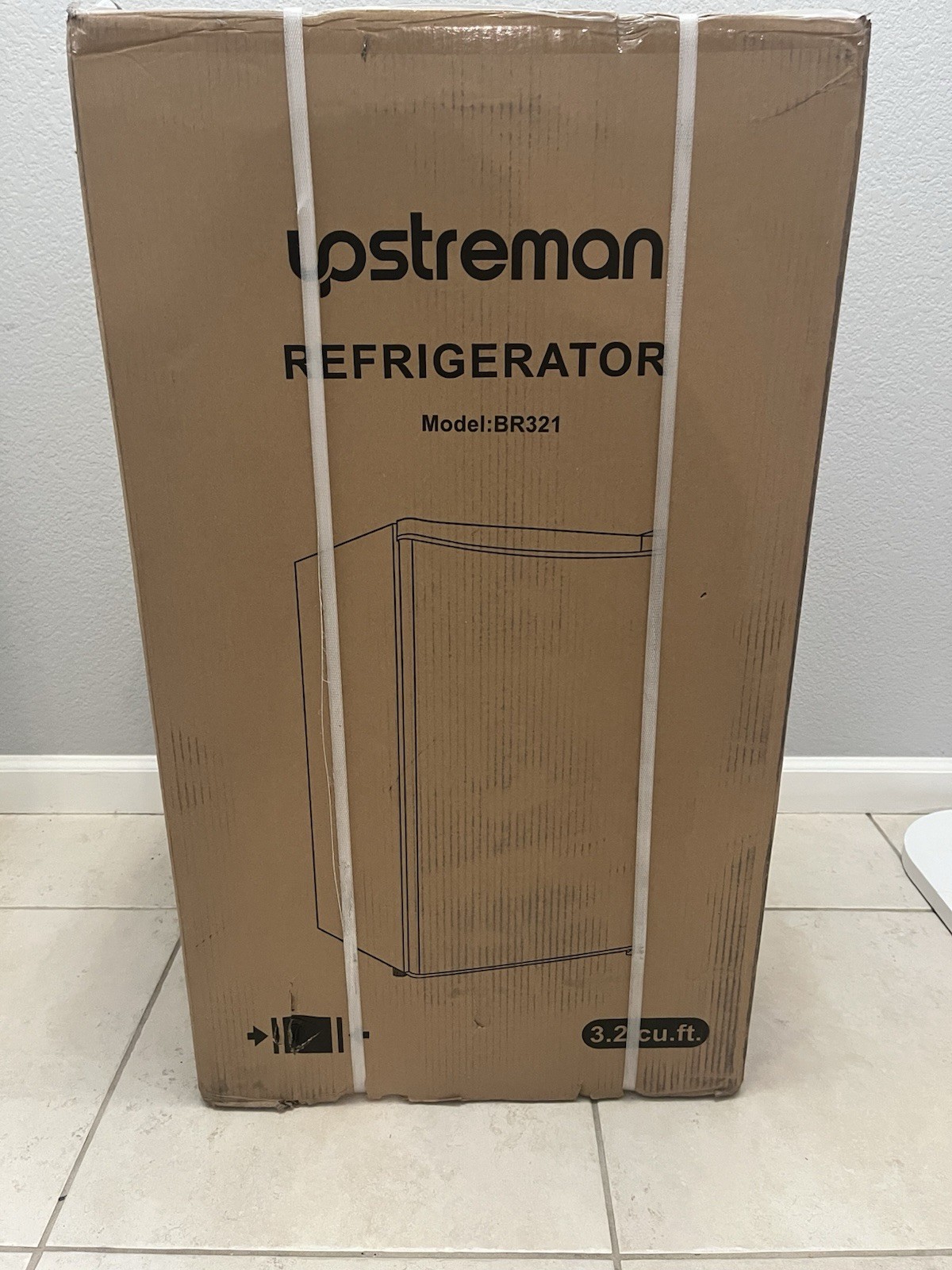 Upstreamman Mini Refrigerator 3.2 Cuft with Compact Freezer