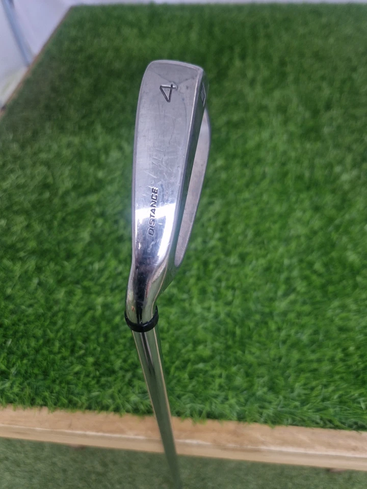 Wilson Deep Red ll Distance #4 Iron - Regular Flex Steel Shaft - Left Handed - Image 3 of 4
