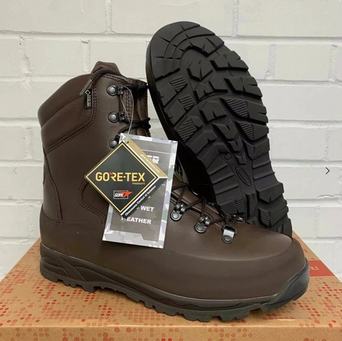 ITURRI BOOTS NEW - 11 Large Cold Wet Weather Goretex Combat Brown ,British Army