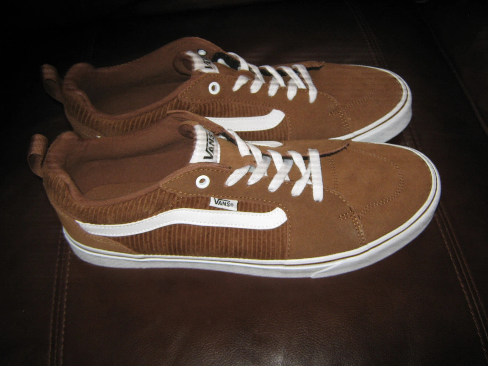 VANS Filmore cavo bassotto marrone e bianco taglia USA:13 nuovo senza etichette mai indossato