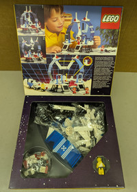 LEGO Space Futuron 6953 Cosmic Laser Launcher NEW Incomplete Rocket Base