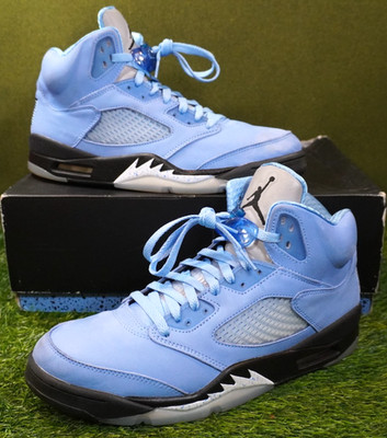 Jordan 5 Retro 'UNC University Blue' (Size 10.5) *Super Clean w/ OG Box*
