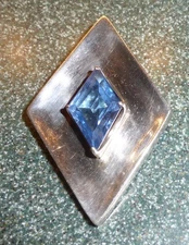 SIGNED MEXICAN STERLING BLUE GLASS STONE BROOCH PENDENT