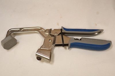 Kreg Tool KBC3 Automaxx Bench Clamp With 3-Inch Reach RM