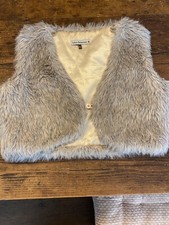 Urban Behaviour Size 10 Cropped Furry Gilet