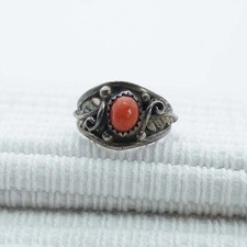 Vintage Southwestern Silver Red Coral Ring