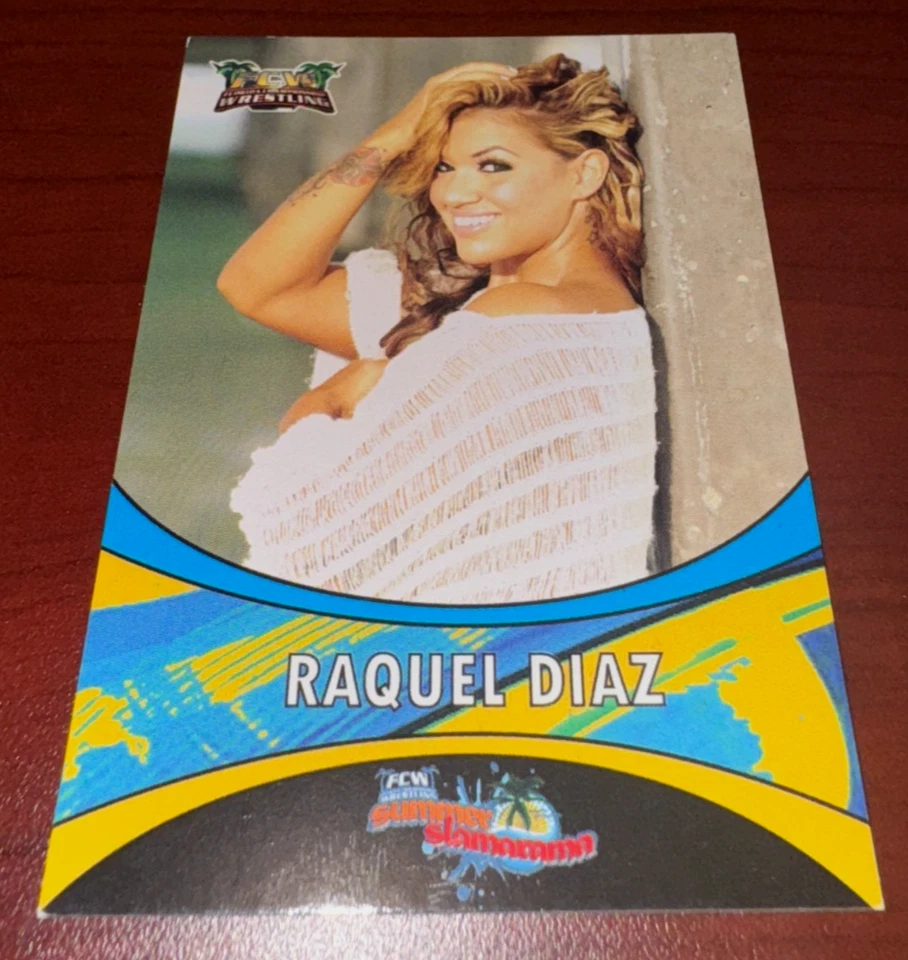 Tarjeta debut de novato Raquel Diaz 2012 FCW Summer Slamarama RC WWE NXT rara Foto 2 de 3