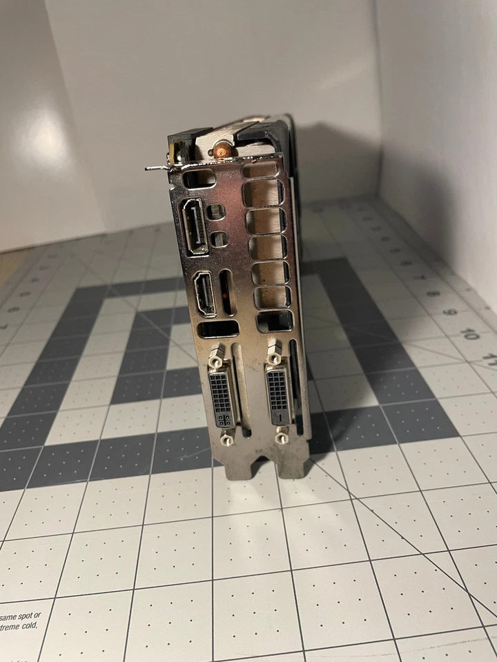 EVGA NVIDIA GeForce GTX 770 4GB Graphics Card - Tested Working - Image 2 of 4