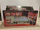 Vintage Tramsformer Optimus Prime G1 with Box And Most Accessories