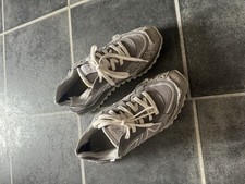 Axel Arigato Distressed Gray Sonar Sneakers