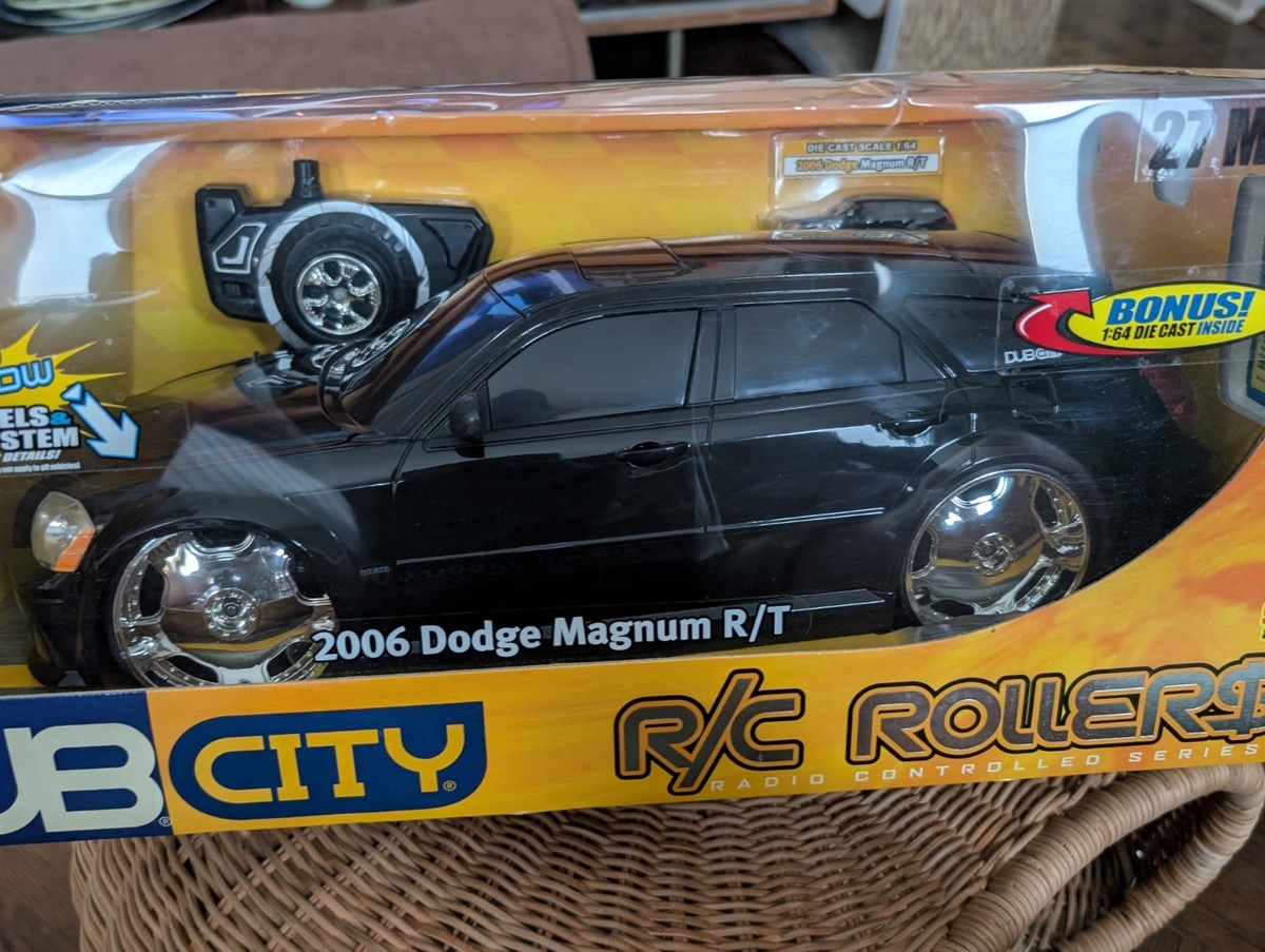 1:6 Dub City 2006 Black Dodge Magnum R/T Radio Controlled RC