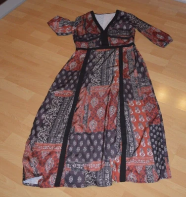 neues Druckkleid Kurzgröße Gr. 18 ( 36 ) ungetragen - Bild 1 von 3