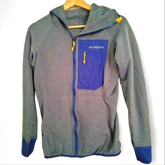 Patagonia Jacket Size Extra Small XS Reversible Blue Yellow Zip