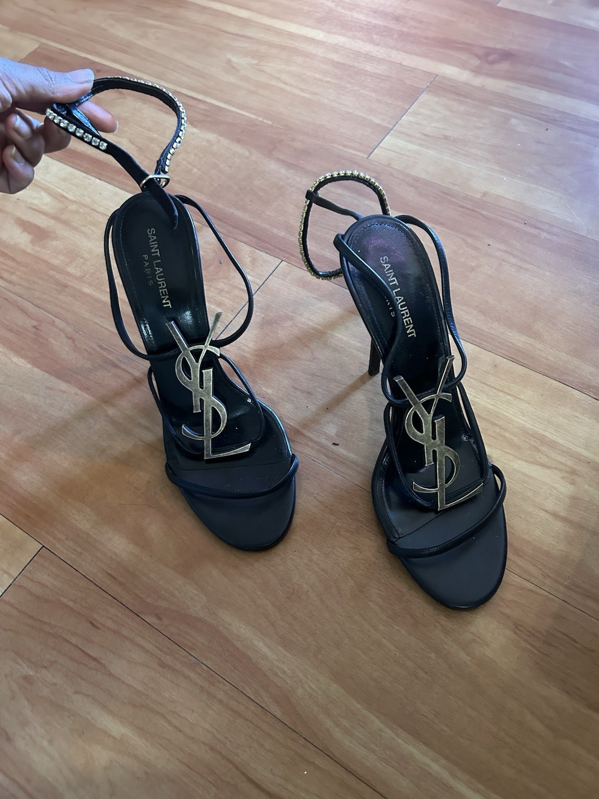 SAINT LAURENT Tacchi YSL Cassandra vintage