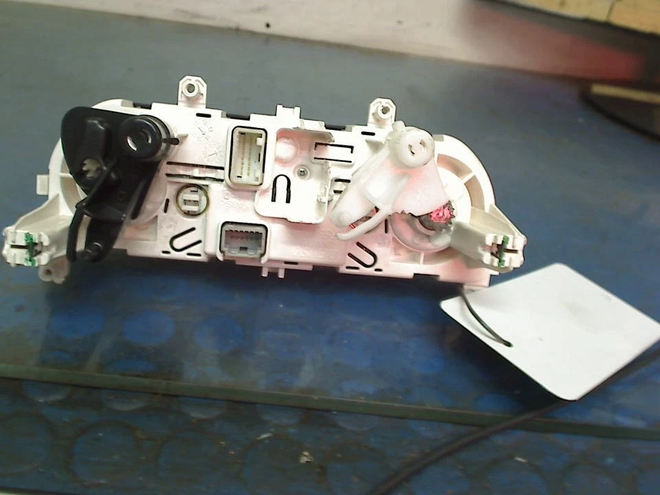 MANEJO AIRE ACONDICIONADO PANEL CONTROL AC RENAULT CAPTUR (2R) 2014 5R5841100 Foto 2 de 4