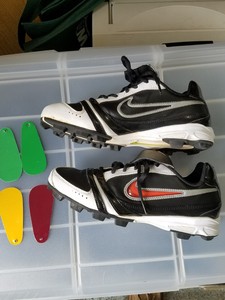 nike youth softball cleats