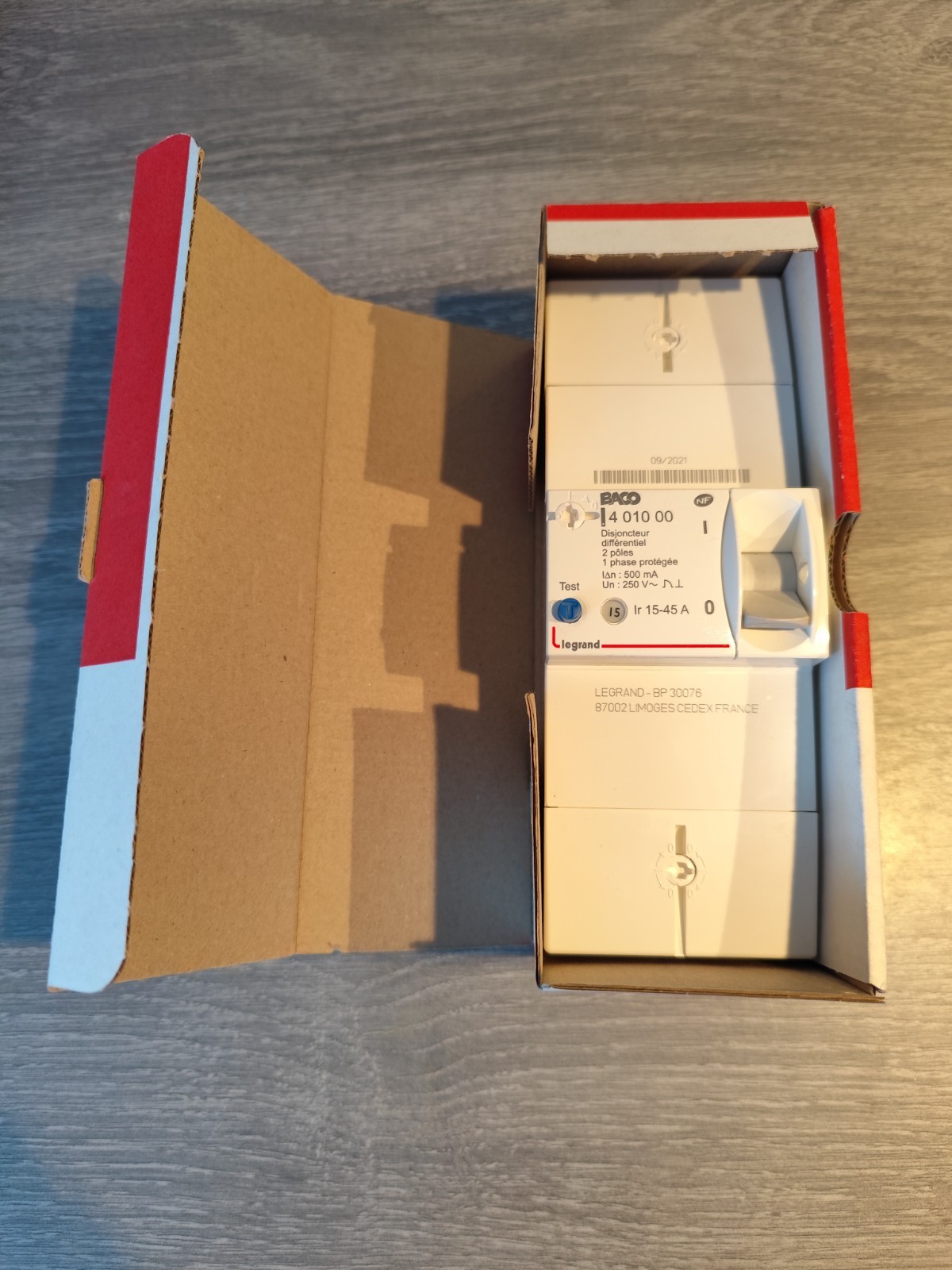 Disjoncteur différentiel Legrand 15A à 45A monophasé réf 401000