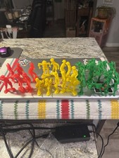 Vintage Plastic Cowboys Indians Toy Soldiers Lot 27 Red Yellow Green 2  